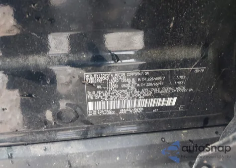 2019 Toyota Rav4 Le z USA, uszkodzony, nr VIN JTMH1RFV1KD020213